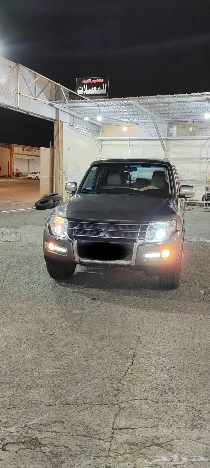 جيب باجيرو للبيع استاندر العلامه الفضيه. مكينه 3500 3