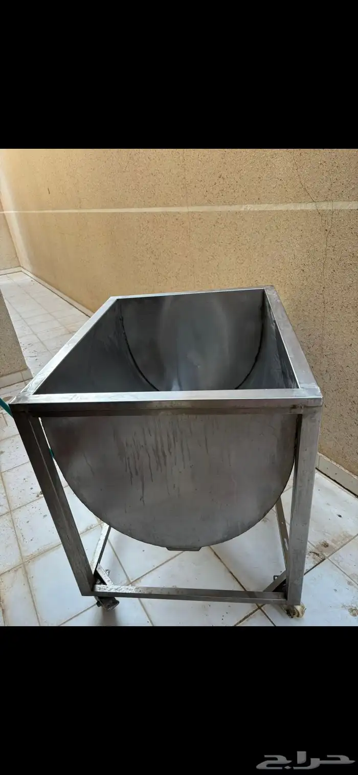 معدات مطعم مستعمله بحاله ممتازه 5