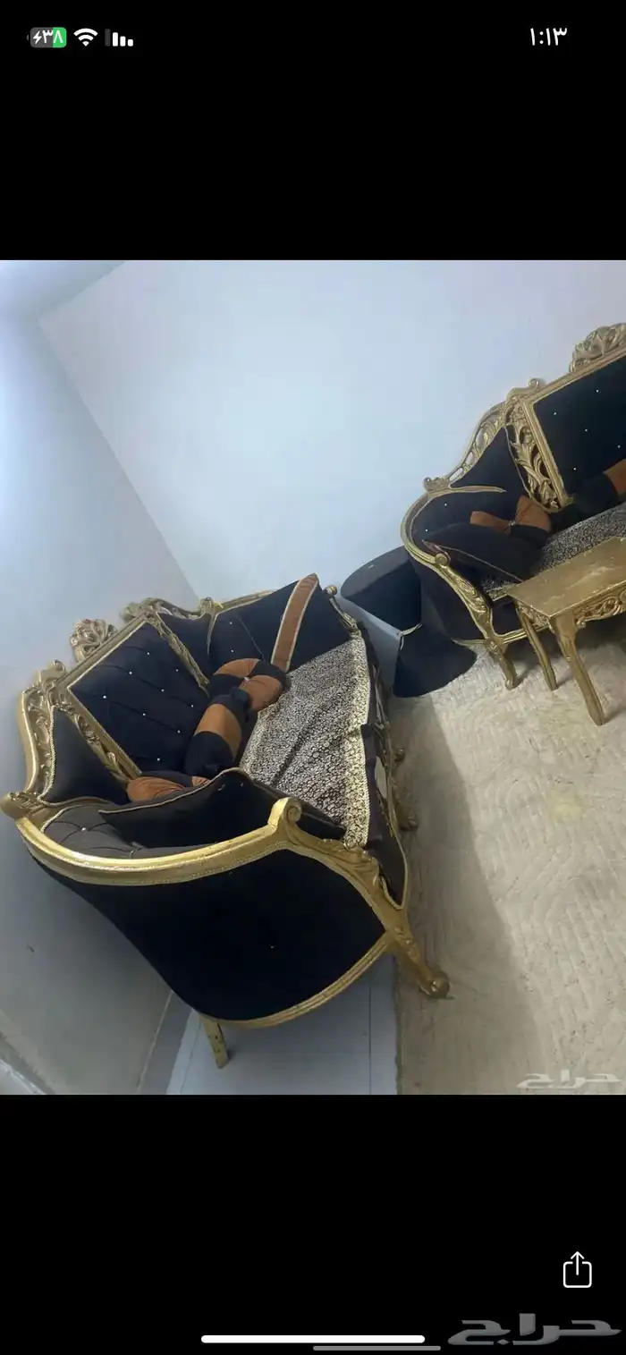 كنب بني وذهبي 0