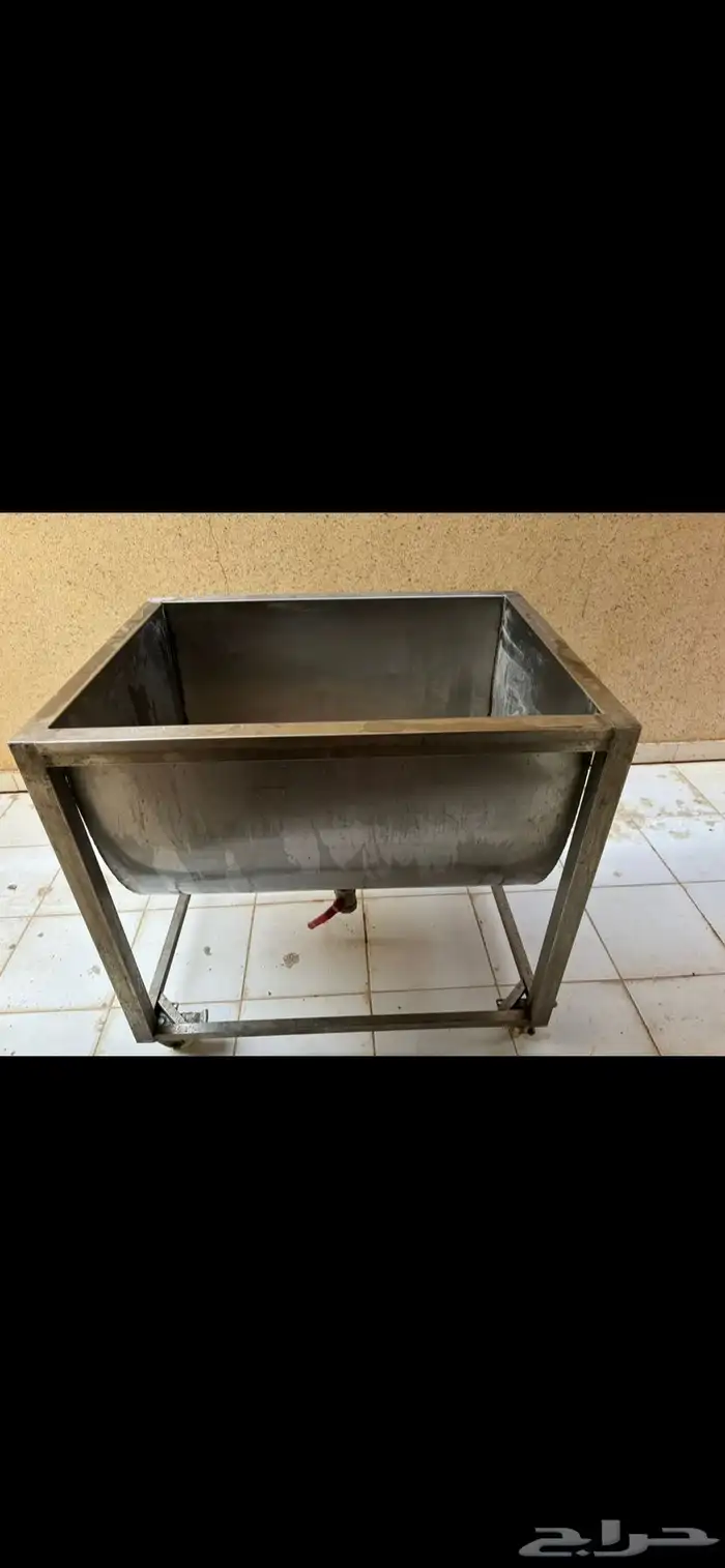 معدات مطعم مستعمله بحاله ممتازه 3