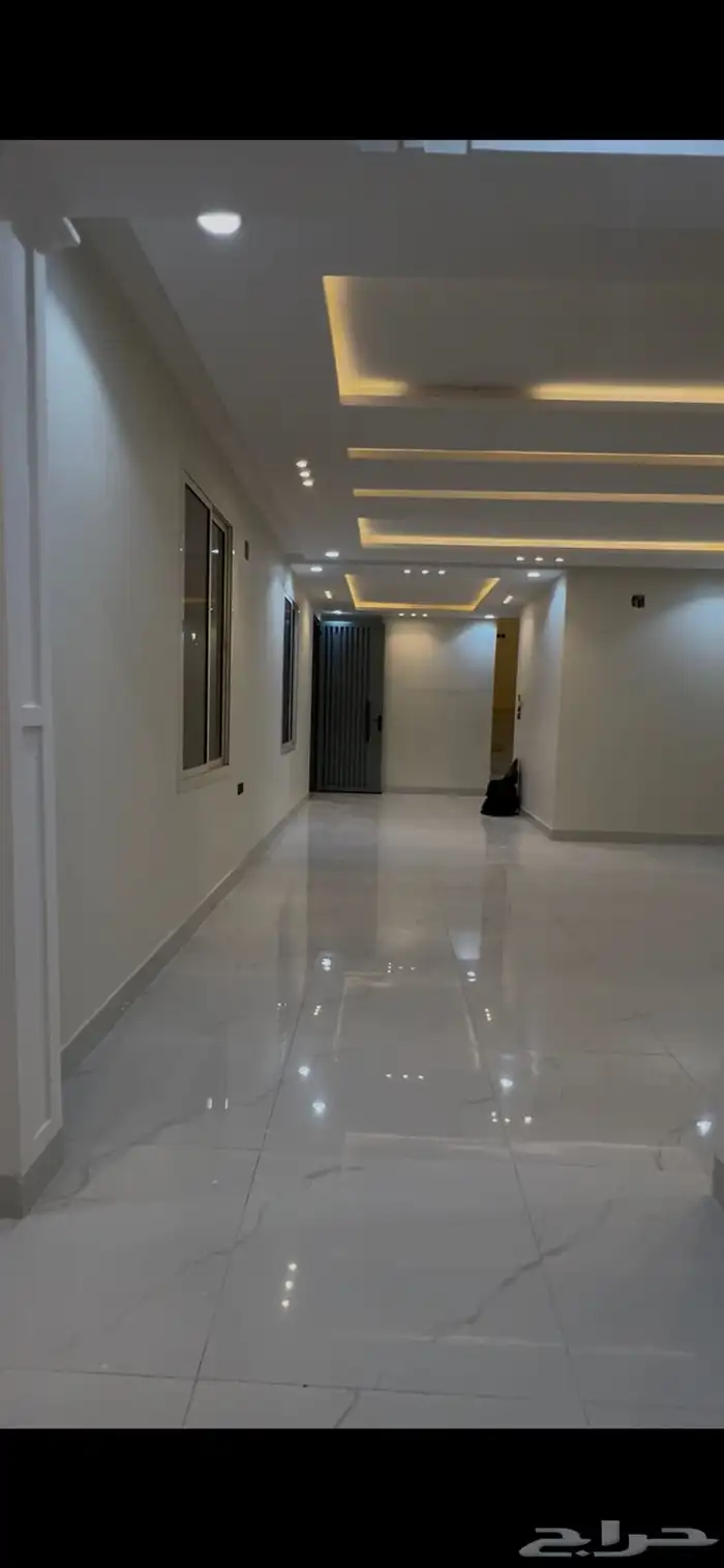 للايجار فله 8