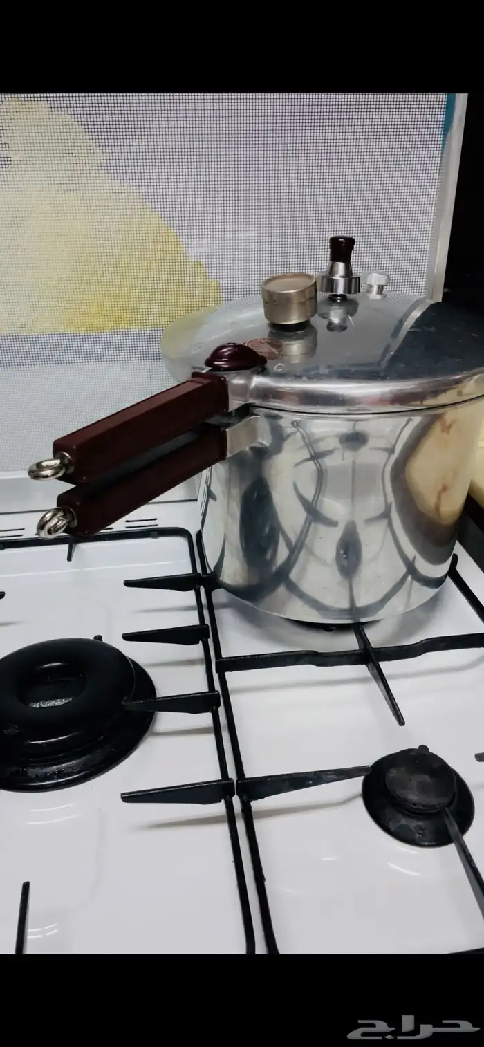 قدور ظغط واحد واثنين مقاس 9 نظيفه جدا 2