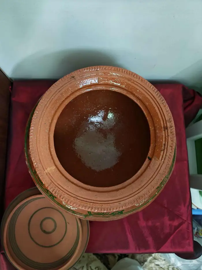 قدر فخار نظيف جدا 2