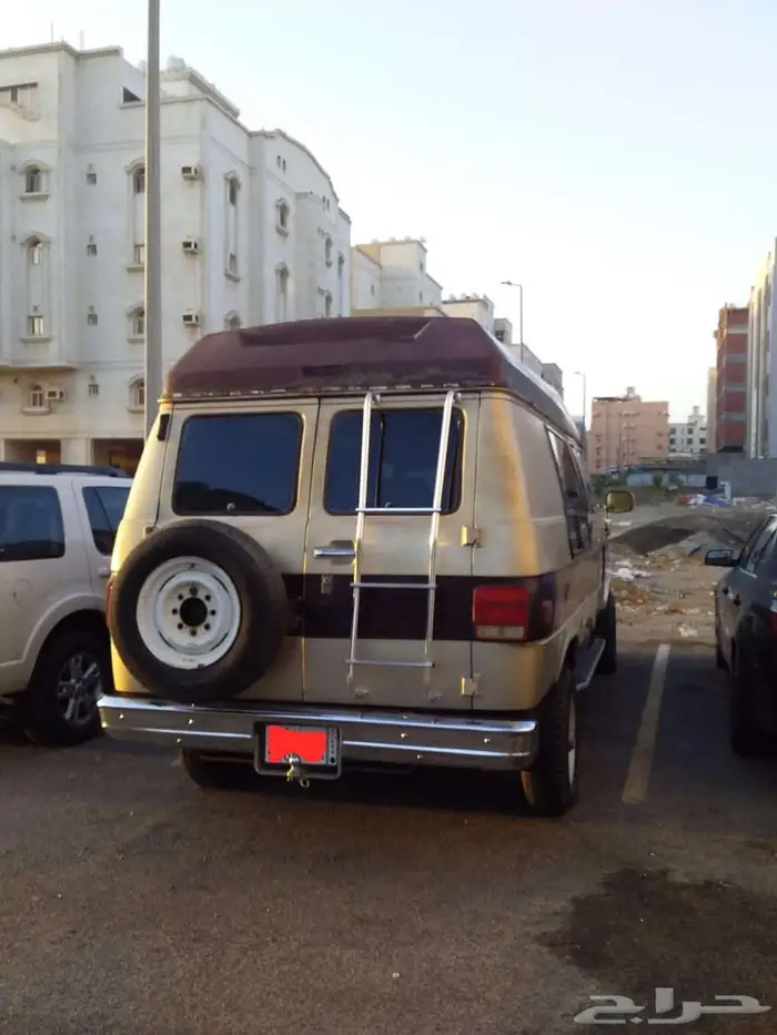 للبيع سيارة GMC فاندورا G3500 موديل 1993 2