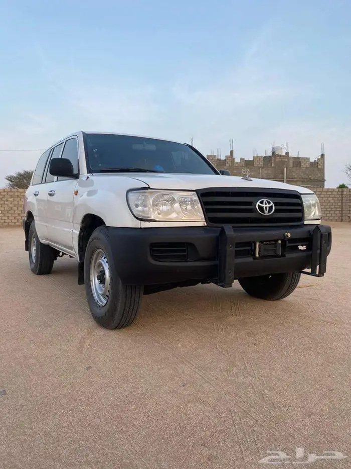 لاندكروزر صالون 4
