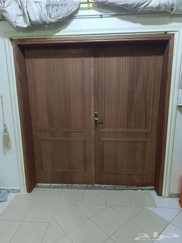 تفصيل وتصميم جميع أعمال الخشب والديكورات الحديثة وصيانة 22