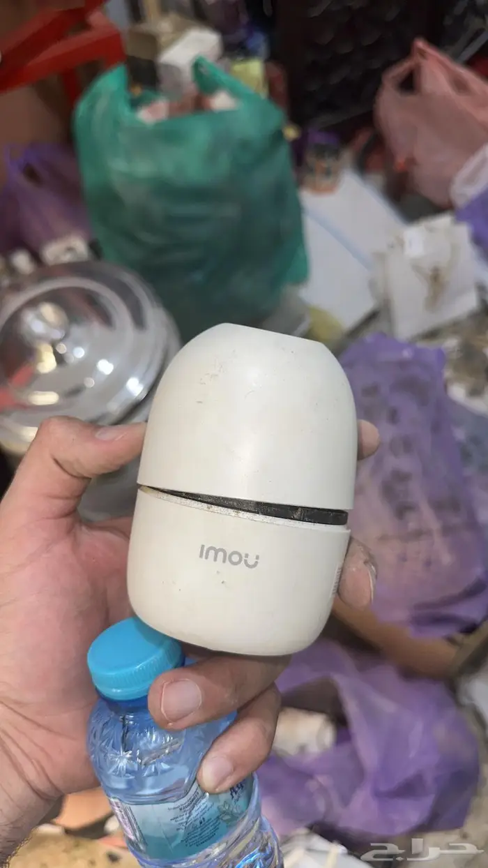 اغراض 3 محلات كشافات وكاميرات وخشب 7