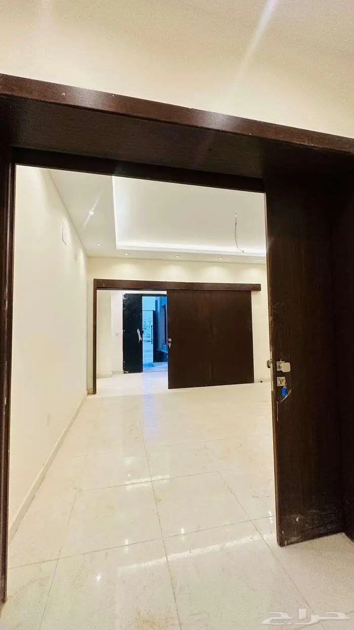 فيلا مميزه للاجار في (مجتمع المشرقيه) الرياض حي الجنادريه 4