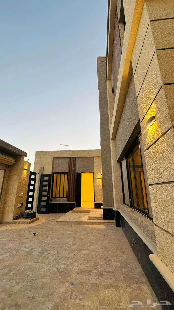 فيلا مميزه للاجار في (مجتمع المشرقيه) الرياض حي الجنادريه 5