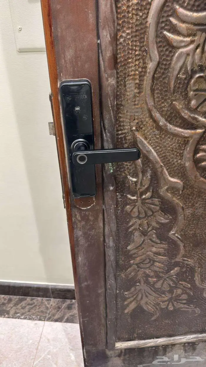 القفل الذكي تركيب برمجة بصمة رقم سري كرت الاقفال الذكيه 1