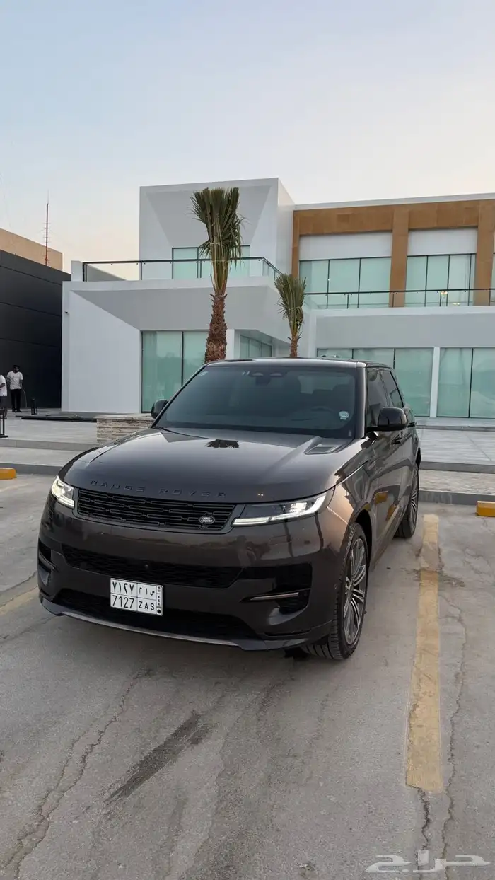 رنج روفر سبورت dynamic SE 2024 ممشى قليل وشبه جديد 0