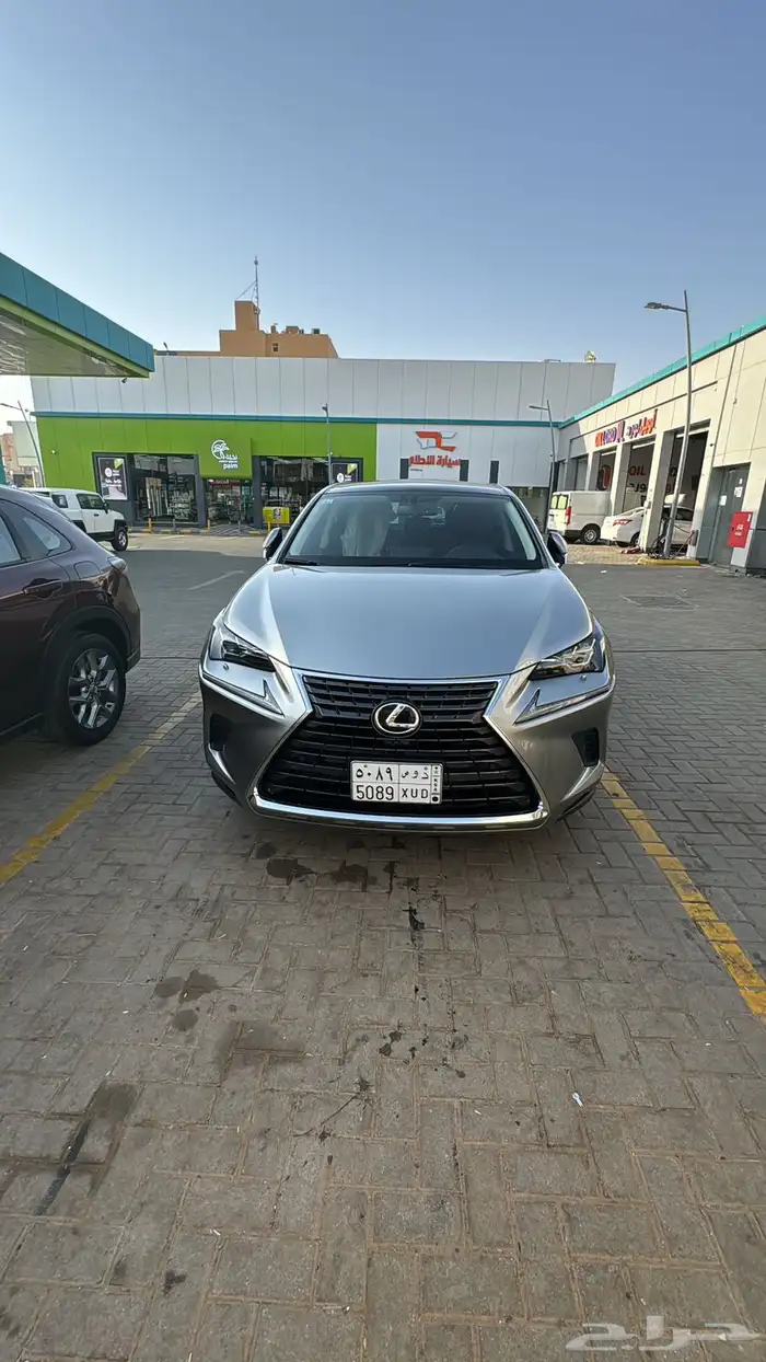 لكزس NX300 2
