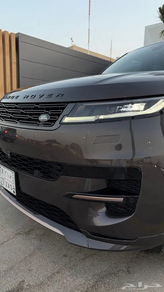 رنج روفر سبورت dynamic SE 2024 ممشى قليل وشبه جديد 4