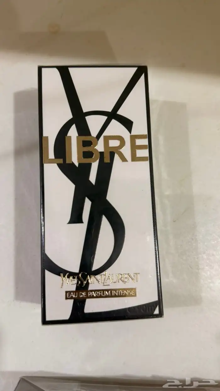 عطر عطور للبيع على السوم ماركه ومقفل ولا بعد استخدم 0