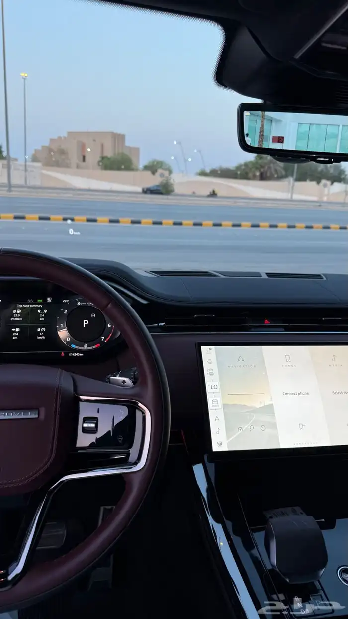 رنج روفر سبورت dynamic SE 2024 ممشى قليل وشبه جديد 21