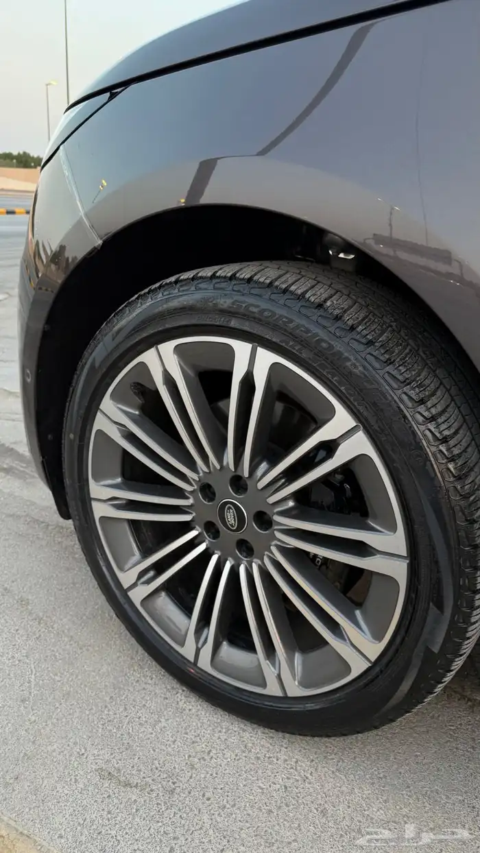 رنج روفر سبورت dynamic SE 2024 ممشى قليل وشبه جديد 22
