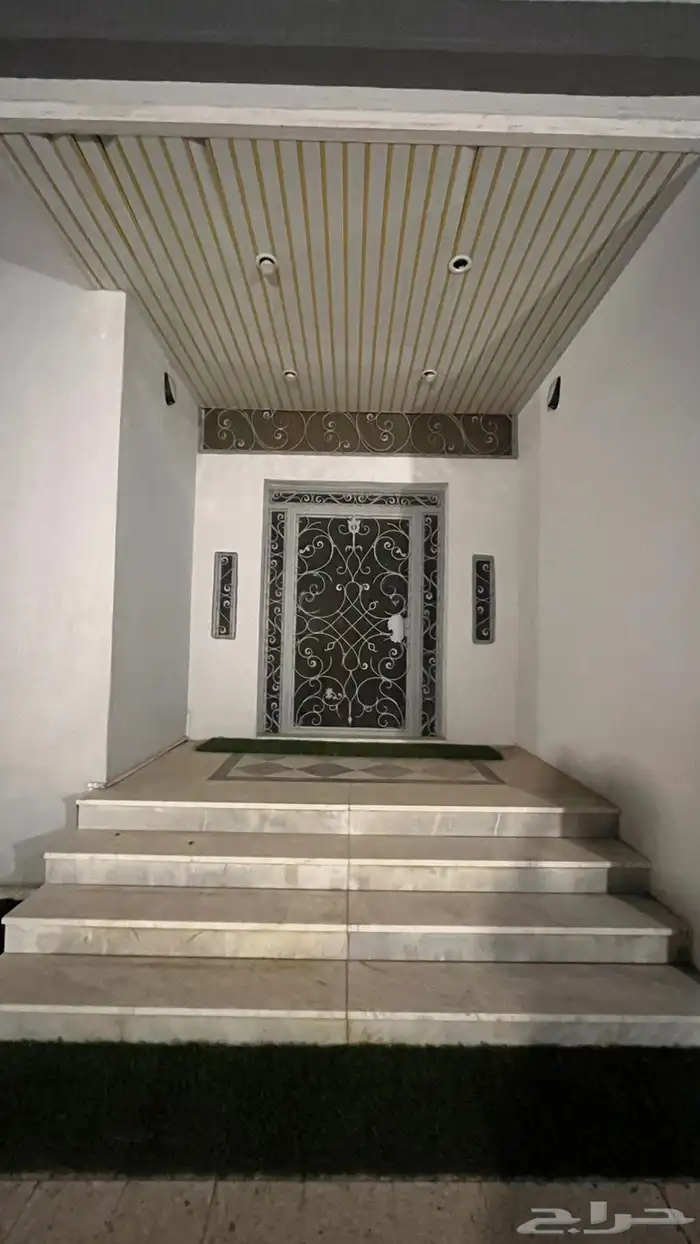 دور للإيجار بحوش بالحلقه الشرقيه 5