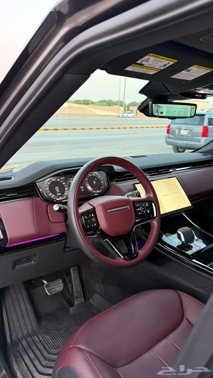 رنج روفر سبورت dynamic SE 2024 ممشى قليل وشبه جديد 11