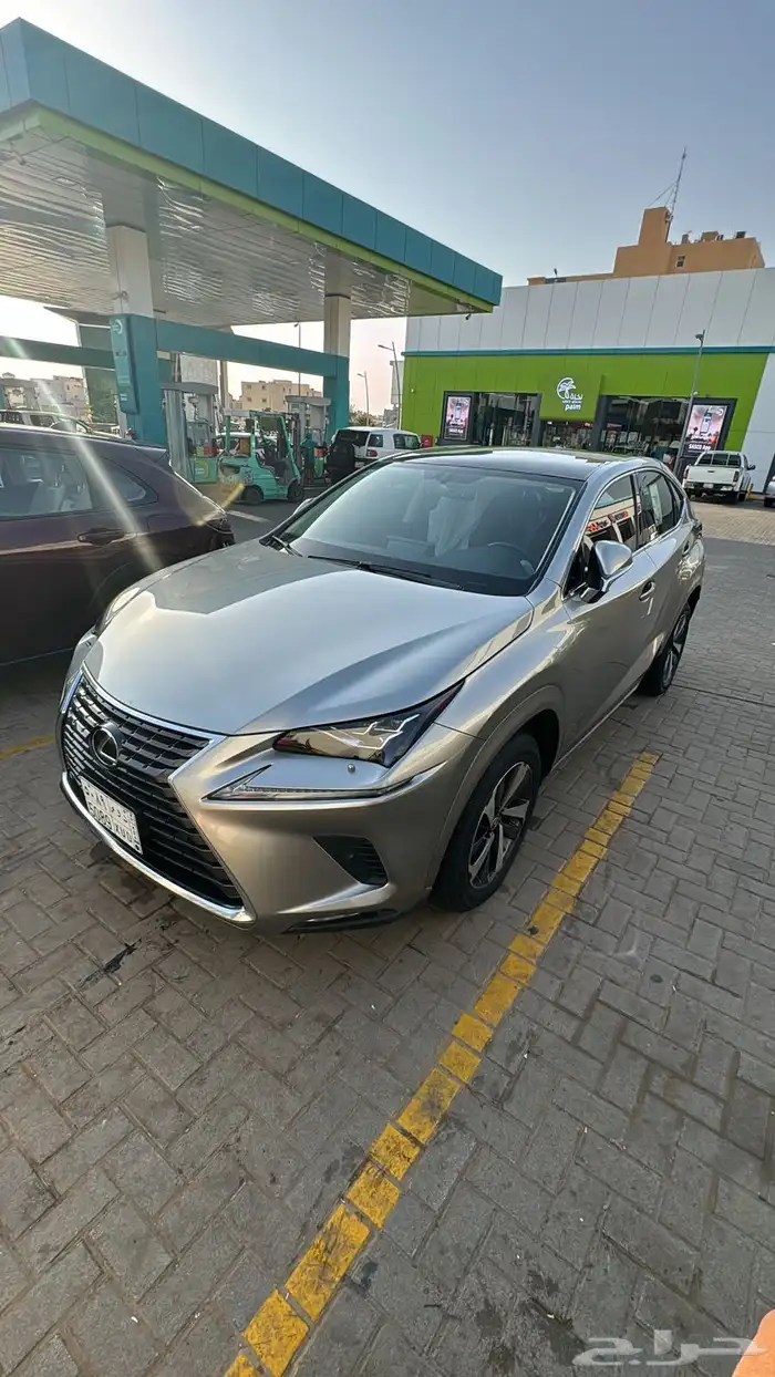لكزس NX300 3