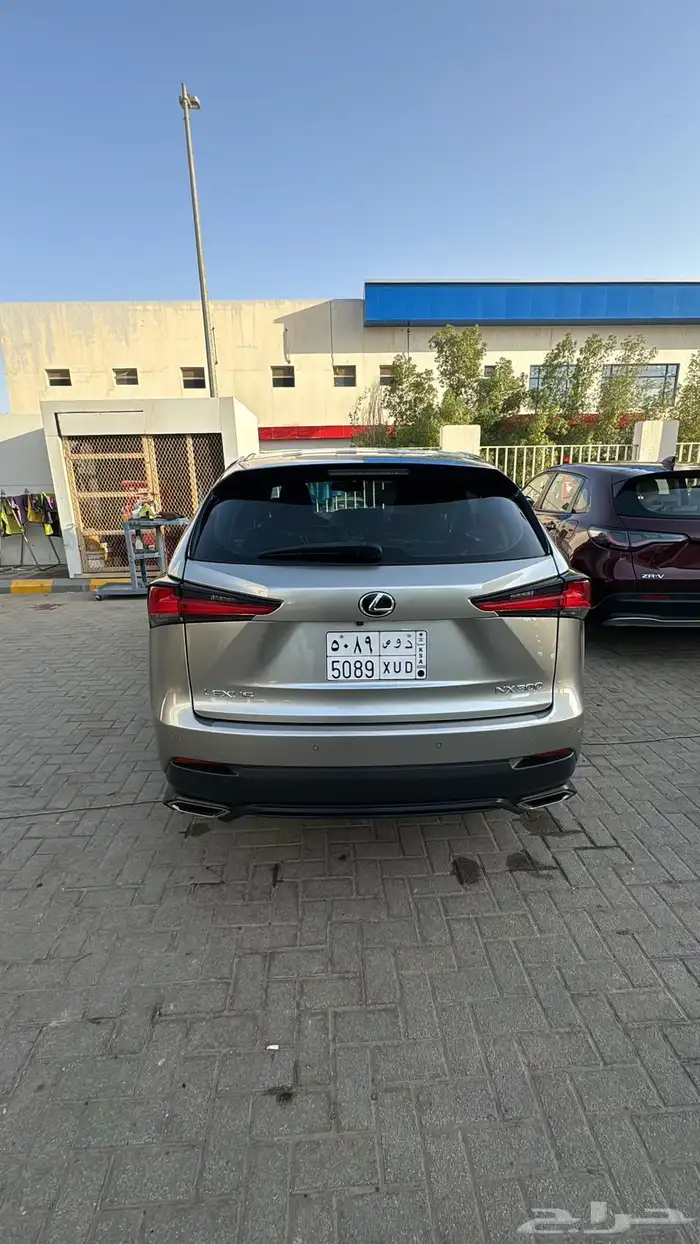 لكزس NX300 0
