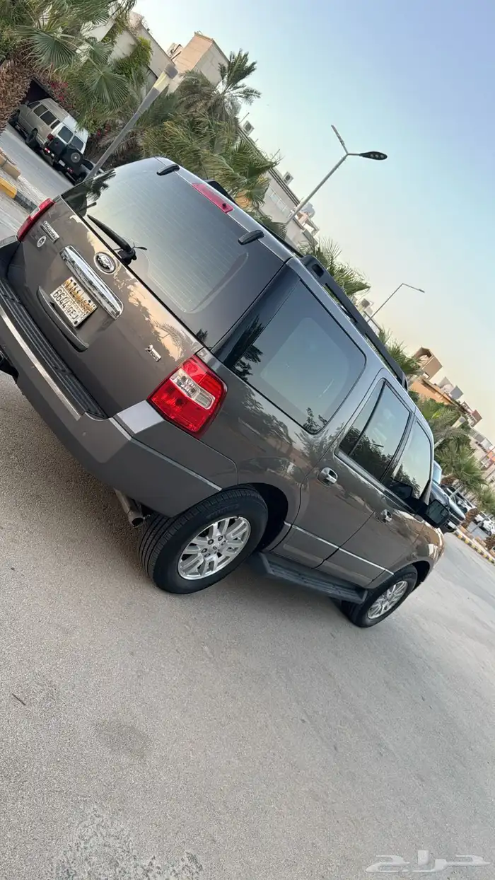 فورد Expedition ماشي قليل توكيلات الجزيرة 13