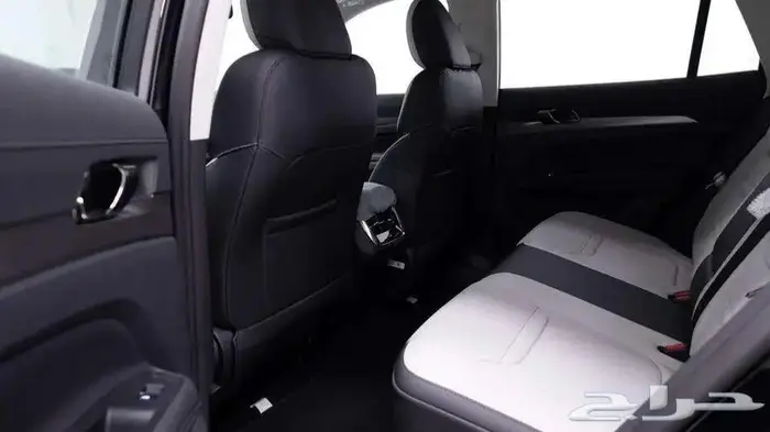 فورد تيرتيوري امبيانتي 2025 ومتوفر منها جميع الفئات 5