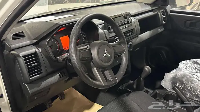 عرض خاص ميتسوبيشي L200 غمارة بنزين موديل 2024 6