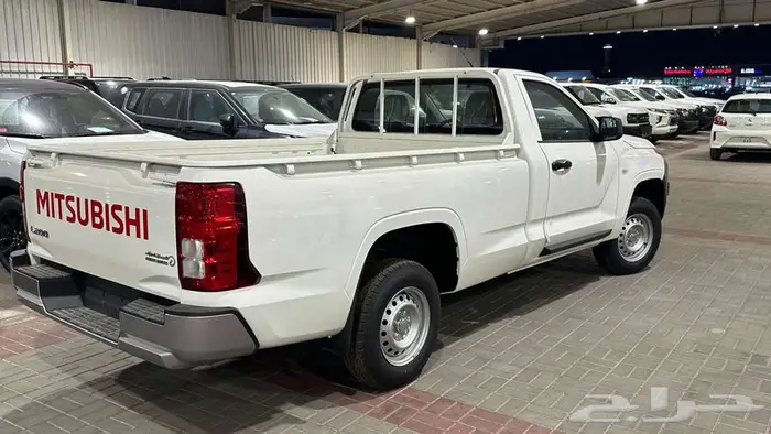 عرض خاص ميتسوبيشي L200 غمارة بنزين موديل 2024 4