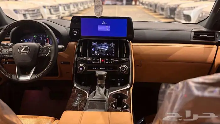 لكزس LX600 BB 2025 وارد عبد اللطيف جميل ابيض جملي 6