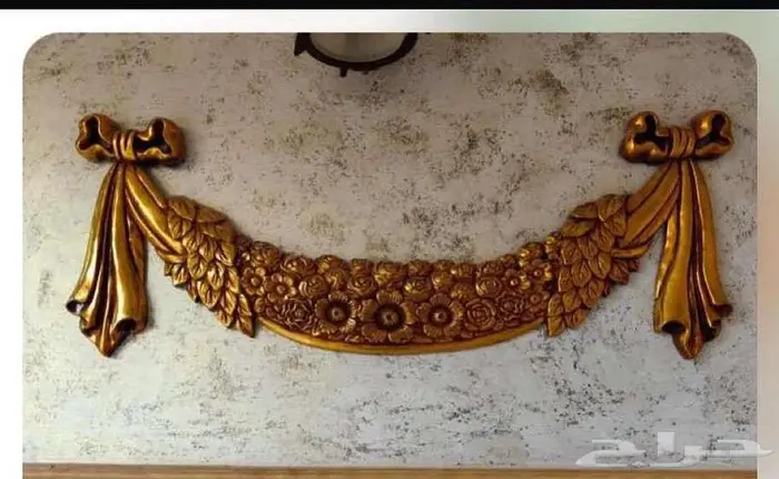 ابجورة كهربائية وتحفة حجم كبير وتحفة جدارية للبيع الرياض 2