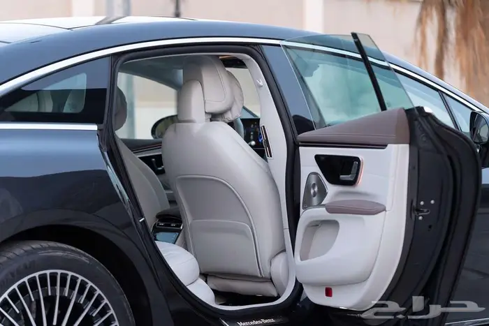 للبيع مرسيدس EQS 450 2022 الكهربائية أول مالك 23