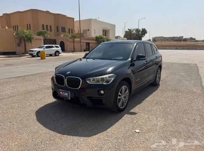 بي ام دبليو اكس 1 2016 0