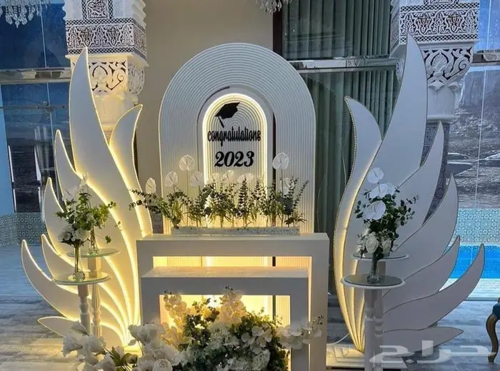 للبيع كوش واستقبال عربات ملكة ورد صناعي وغيرها 12
