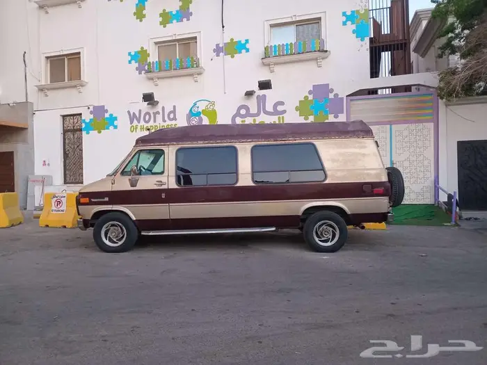 للبيع سيارة GMC فاندورا G3500 موديل 1993 1