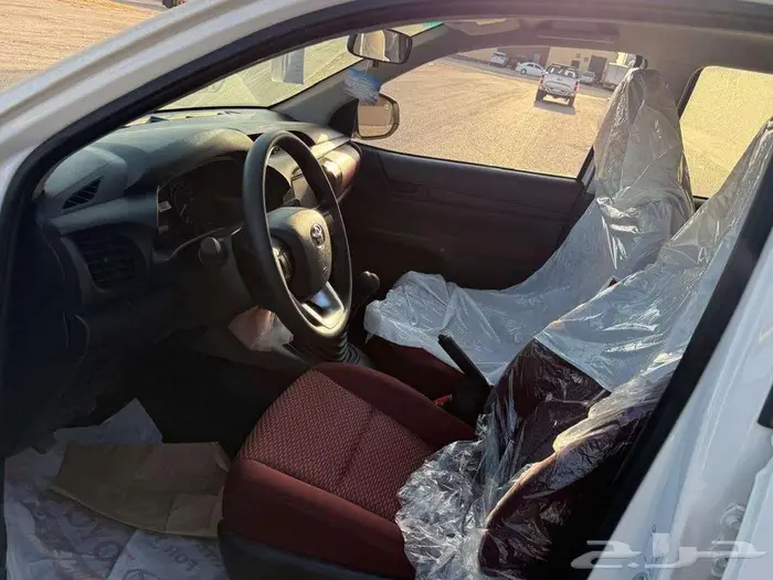 تويوتا هايلكس غمارتين ديزل بدون دبل 2400 موديل 2025 11