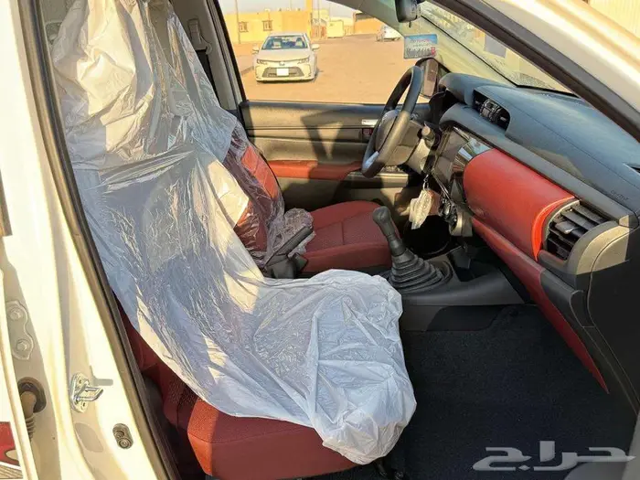 تويوتا هايلكس غمارتين ديزل بدون دبل 2400 موديل 2025 8