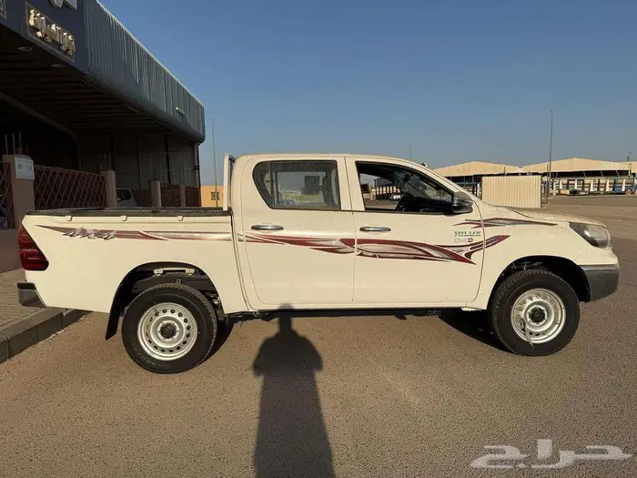 تويوتا هايلكس غمارتين GL2 ديزل سلق موديل 2025 7