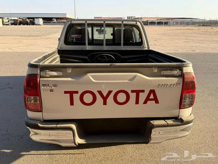 تويوتا هايلكس غمارتين GL2 ديزل سلق موديل 2025 5