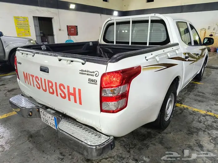 للبيع متسوبيشي L200 ديزل 10