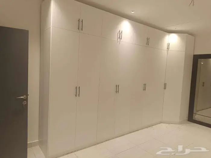 تفصيل وتصميم جميع أعمال الخشب والديكورات الحديثة وصيانة 24