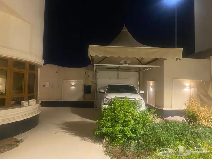 للبيع فيلا زاويه فخمه وراقيه في حي صديان الشرقي مخطط الامل 26