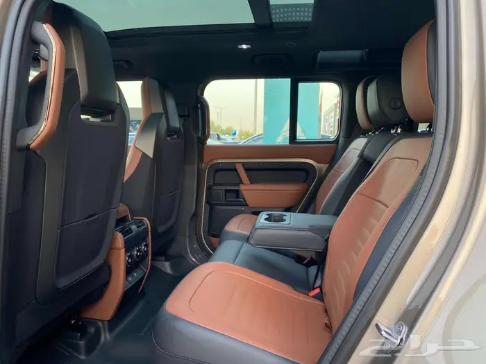 Land Rover Defender OCTA 2025 أقوى وأفخم ديفندر في التاريخ 15
