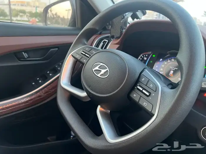 مخزن جيب هونداي كريتا نص فل 2024 الناغي 6 الاف كم فقط 60