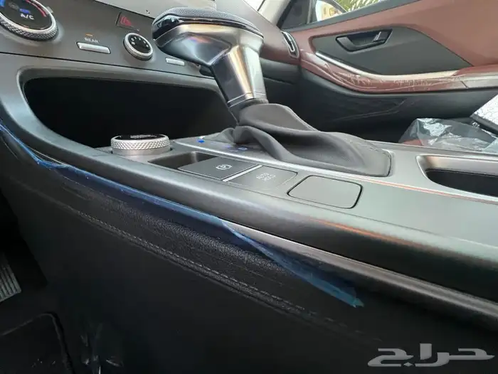 مخزن جيب هونداي كريتا نص فل 2024 الناغي 6 الاف كم فقط 40