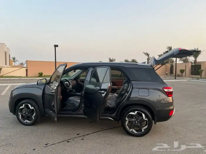 مخزن جيب هونداي كريتا نص فل 2024 الناغي 6 الاف كم فقط 19