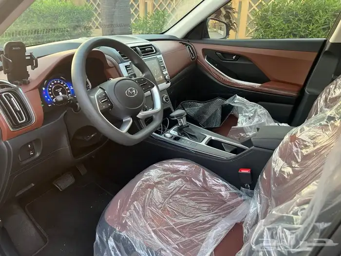 مخزن جيب هونداي كريتا نص فل 2024 الناغي 6 الاف كم فقط 46