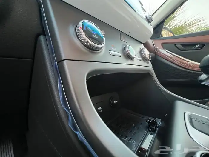 مخزن جيب هونداي كريتا نص فل 2024 الناغي 6 الاف كم فقط 44