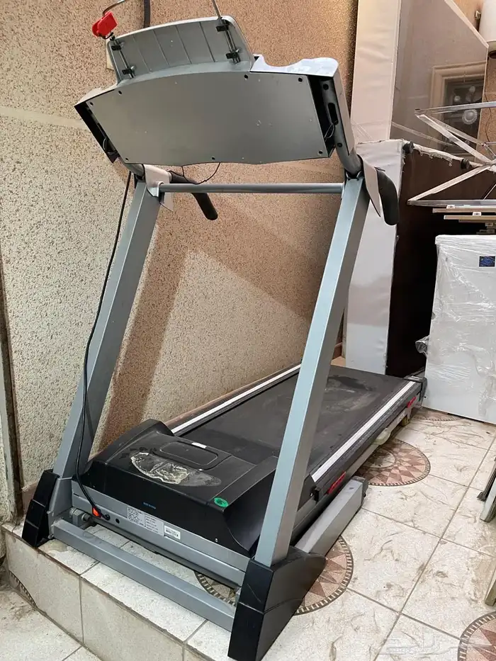للبيع جهاز سير رياضي 1