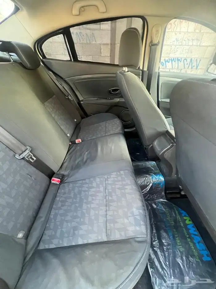 رينو فلوانس 2014 عداد 217 الف 4