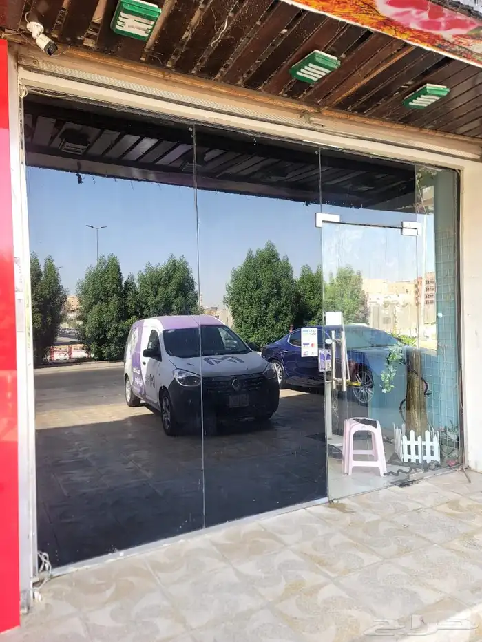 تجاليد ملونه لزجاج المباني والمحلات 3